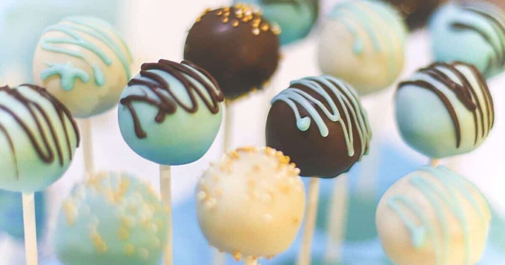 How to Make Cake Pops with Mold